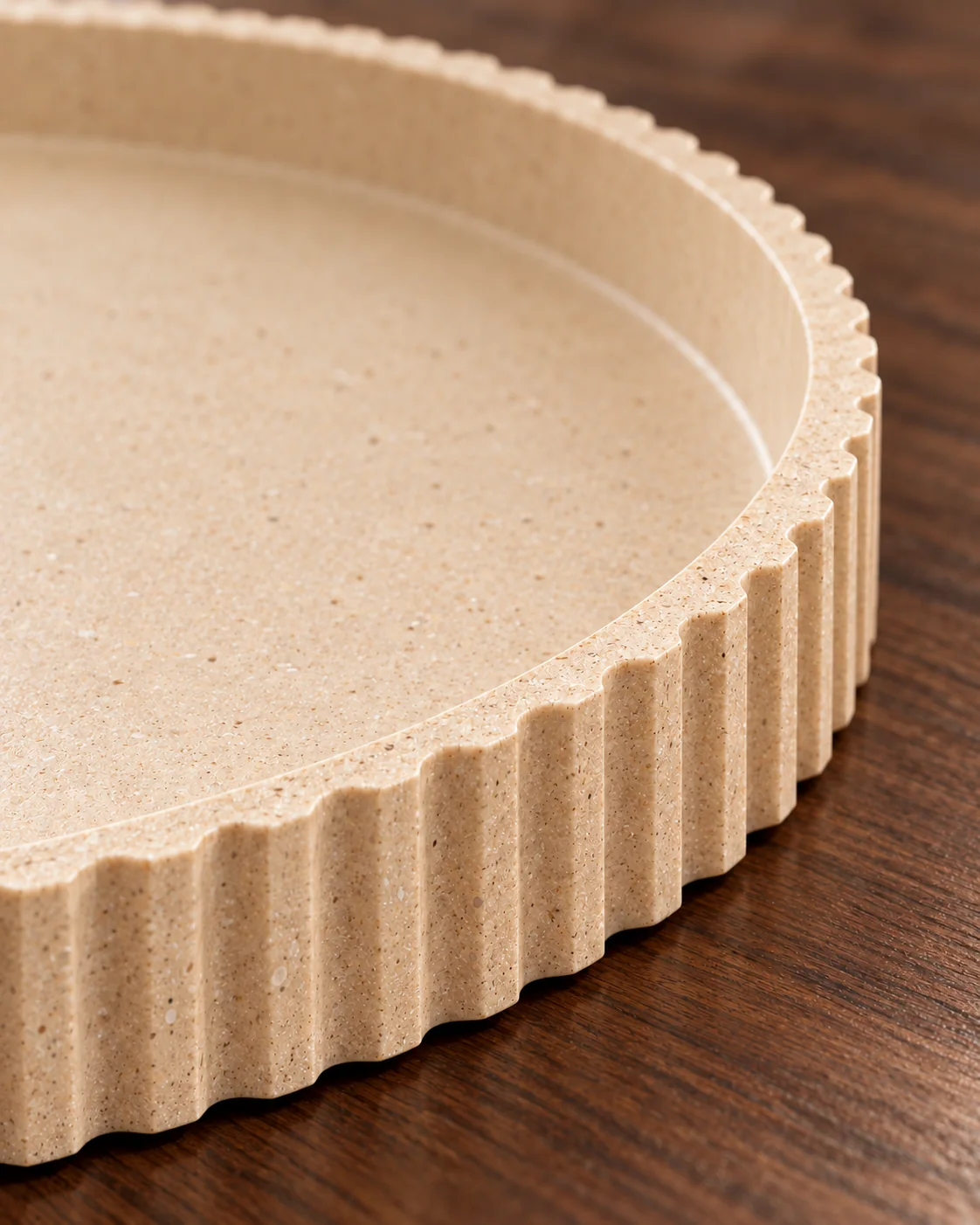 Close-up of Leher's fluted sandstone edge